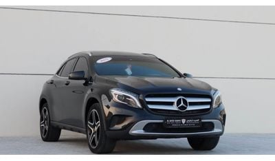 مرسيدس بنز GLA 250 Std 2.0L (211 HP) Mercedes gla 250 2.0L 2015 GCC accident free in excellent condition