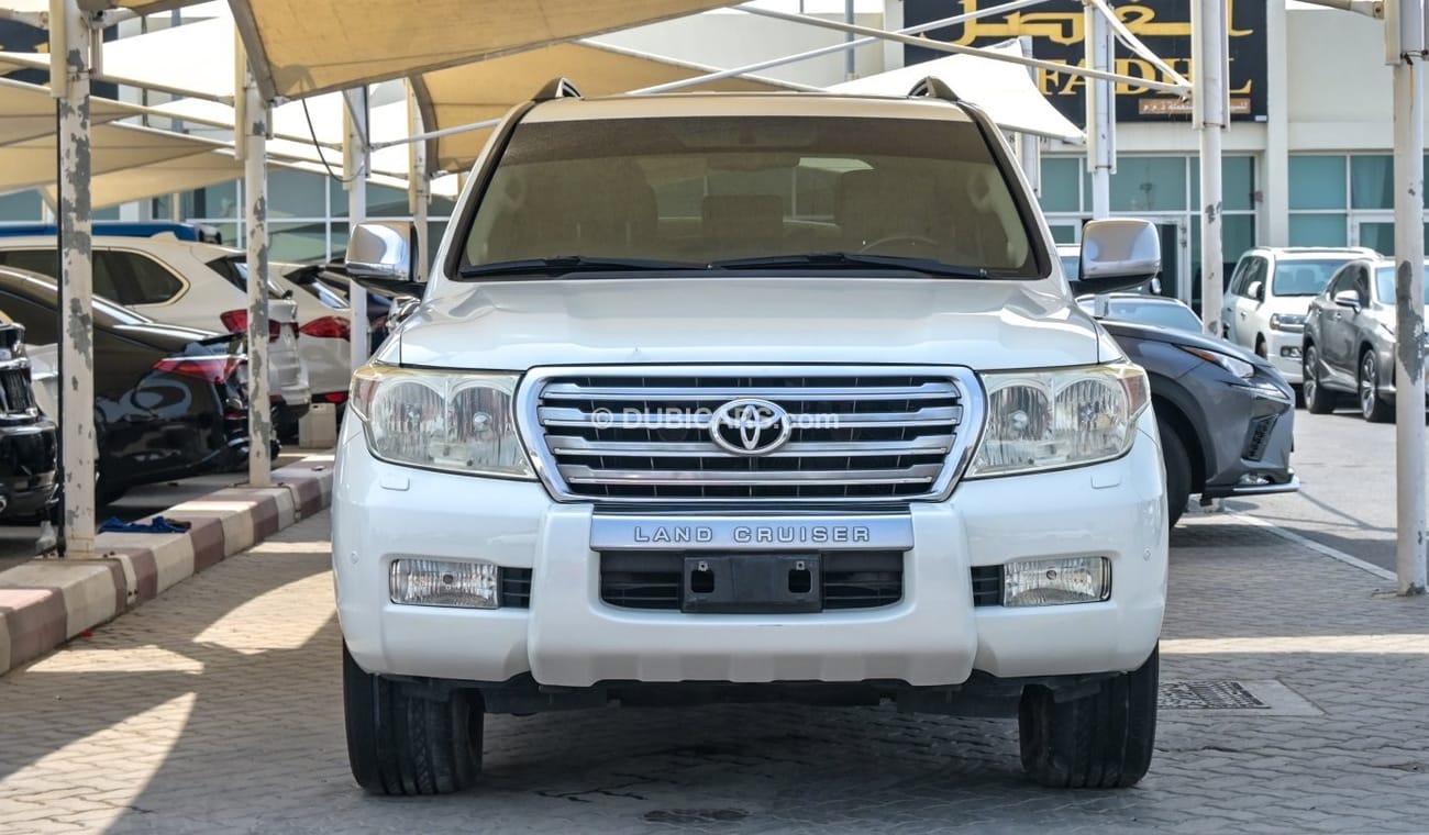 Toyota Land Cruiser VXR V8