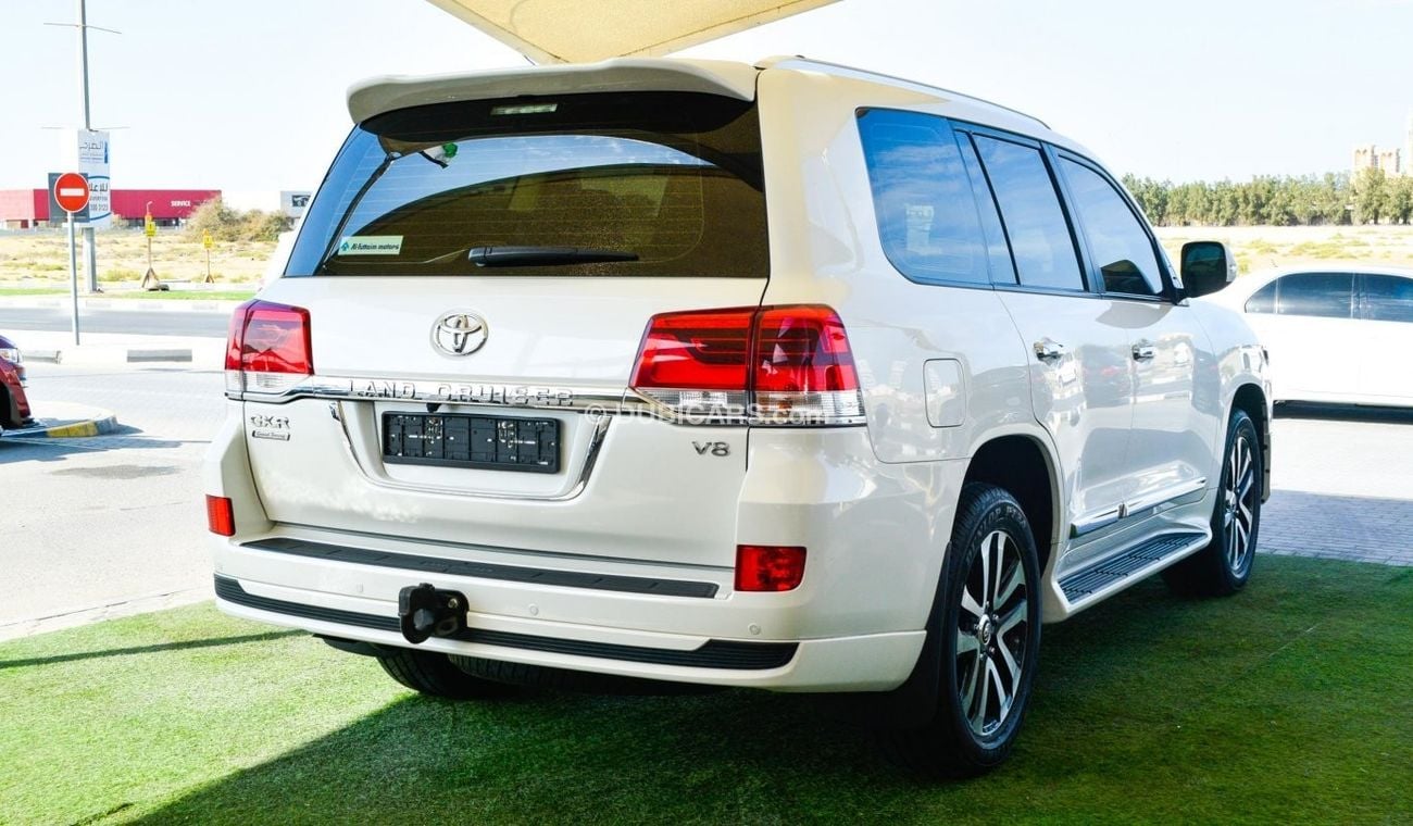 Toyota Land Cruiser GXR V8 Grand Touring