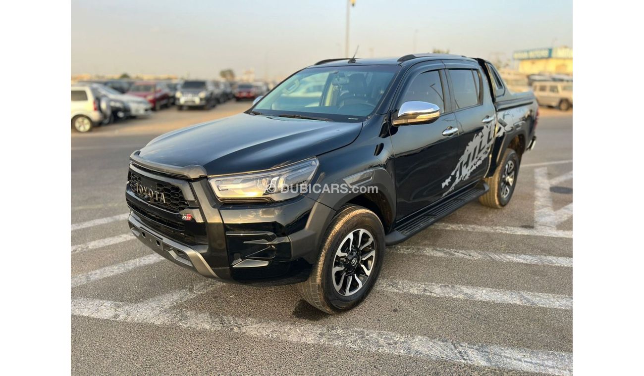 تويوتا هيلوكس Toyota Hilux 2016 Model Full option petrol 5 seater