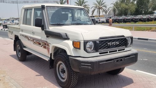 تويوتا لاند كروزر بيك آب 2024 Toyota LC79 4.0Ltr petrol M/T DOUBLE CAB PICK UP