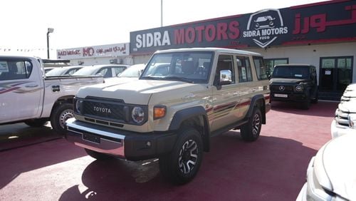 تويوتا لاند كروزر هارد توب TOYOTA LC76 5DOORS PETROL 4.0L A/T MODEL 2025 40TH ANNIVERSARY FULL OPTION