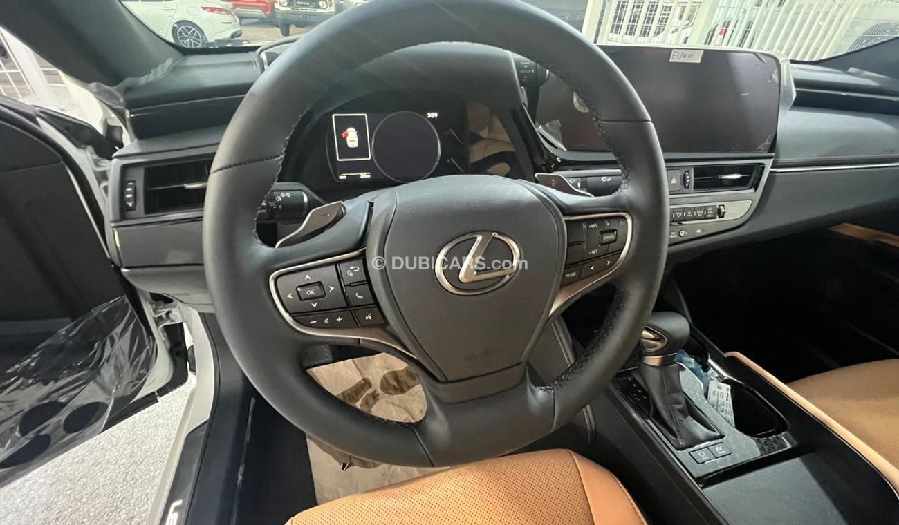 Lexus ES300h 2.5L 2024