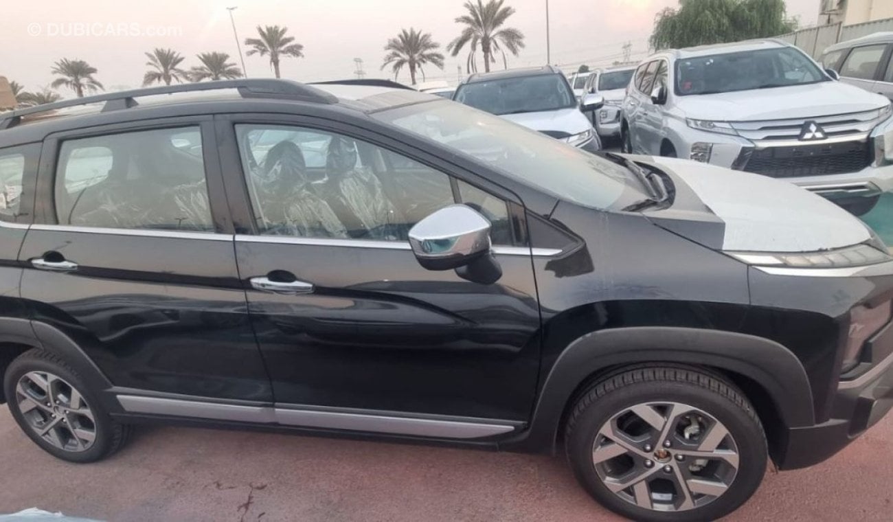 Mitsubishi Xpander 1.5   cross full option