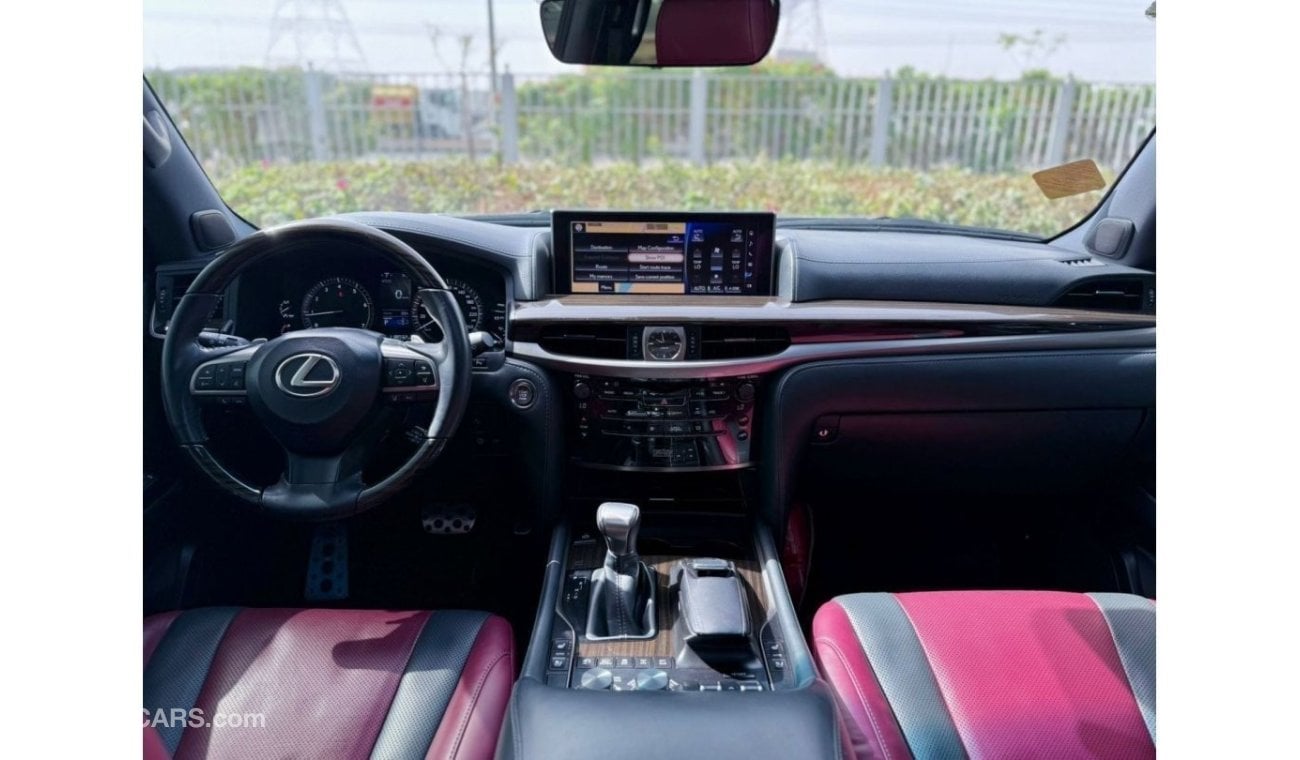 Lexus LX570 Signature LEXUS LX570 GCC SPECS YEAR 2019 FULL SERVICE HISTORY