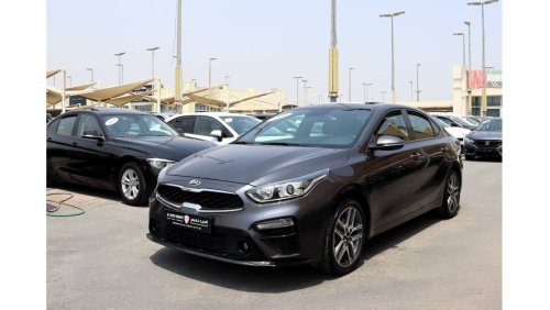 Kia Cerato MPI Top ACCIDENTS FREE - GCC - FULL OPTION - ENGINE 1600 CC - PERFECT CONDITION INSIDE OUT