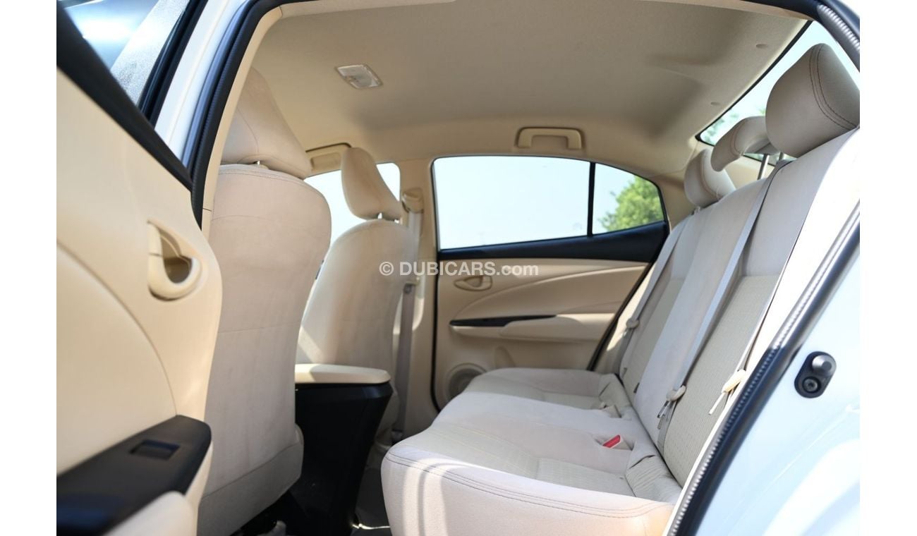 تويوتا يارس 0% DP - ORIGINAL PAINT - TOYOTA YARIS SE 2022 -  FIRST OWNER - MINT CONDITION - GCC SPECS