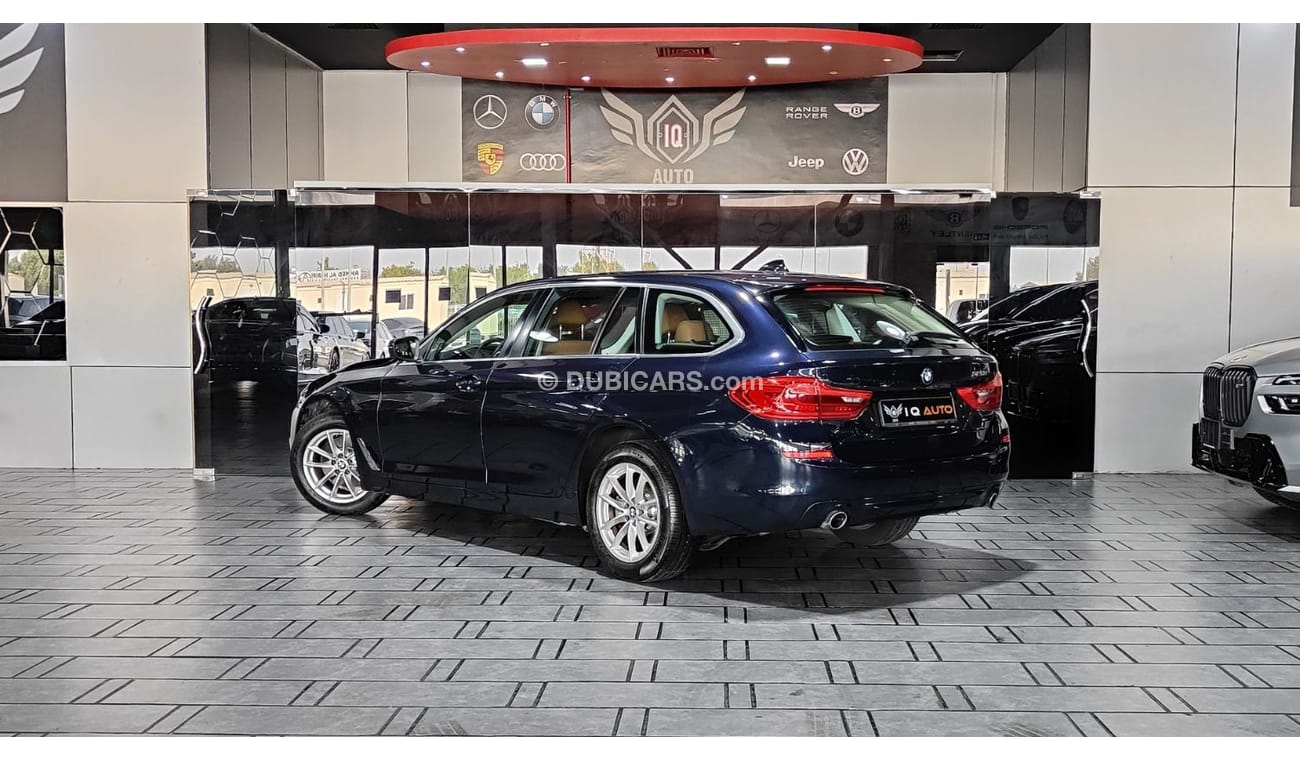 بي أم دبليو 520i AED 1,200 P.M | 2020 BMW 520i TOURING | AGMC WARRANTY | SERVICE CONTRACT | GCC