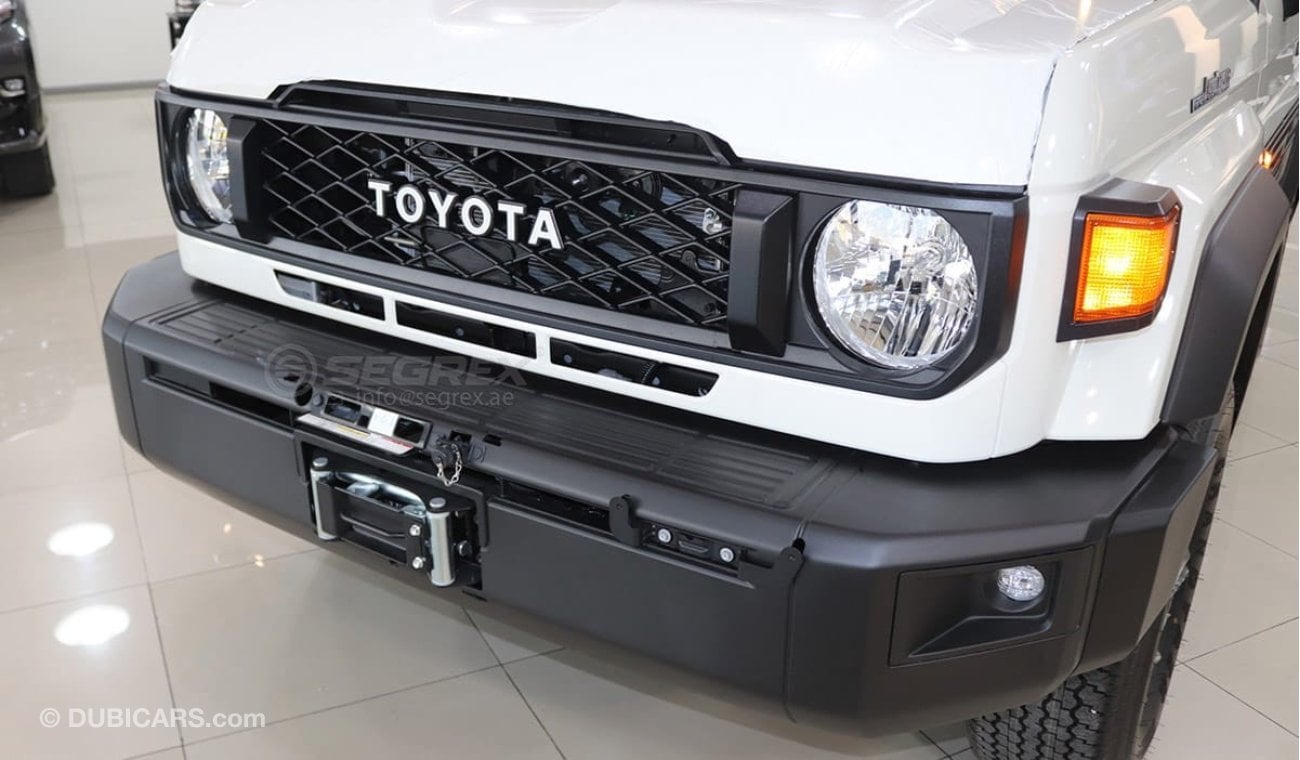 تويوتا لاند كروزر 70 TOYOTA LC71 4.0L PETROL A/T 4WD 2024