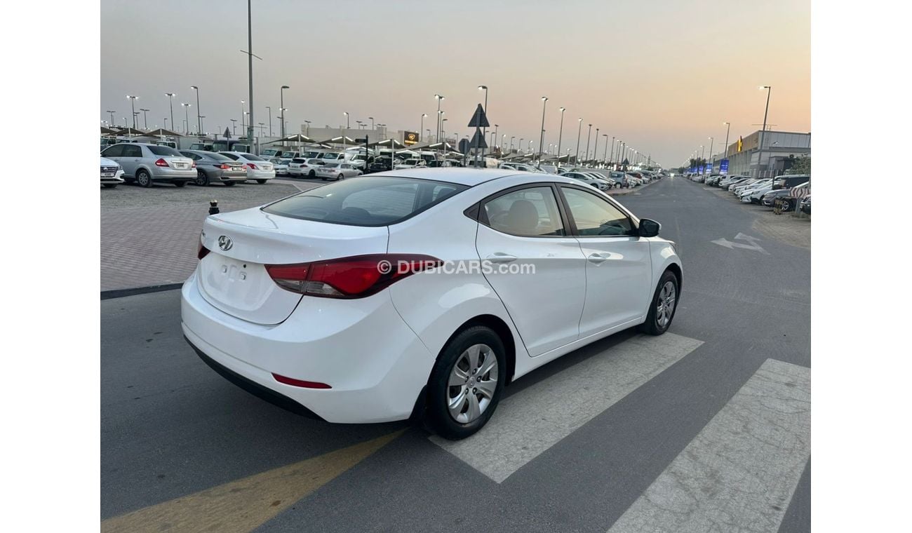 Hyundai Elantra