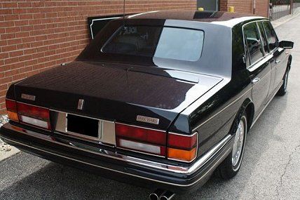 Rolls-Royce Silver Spur exterior - Rear Left Angled