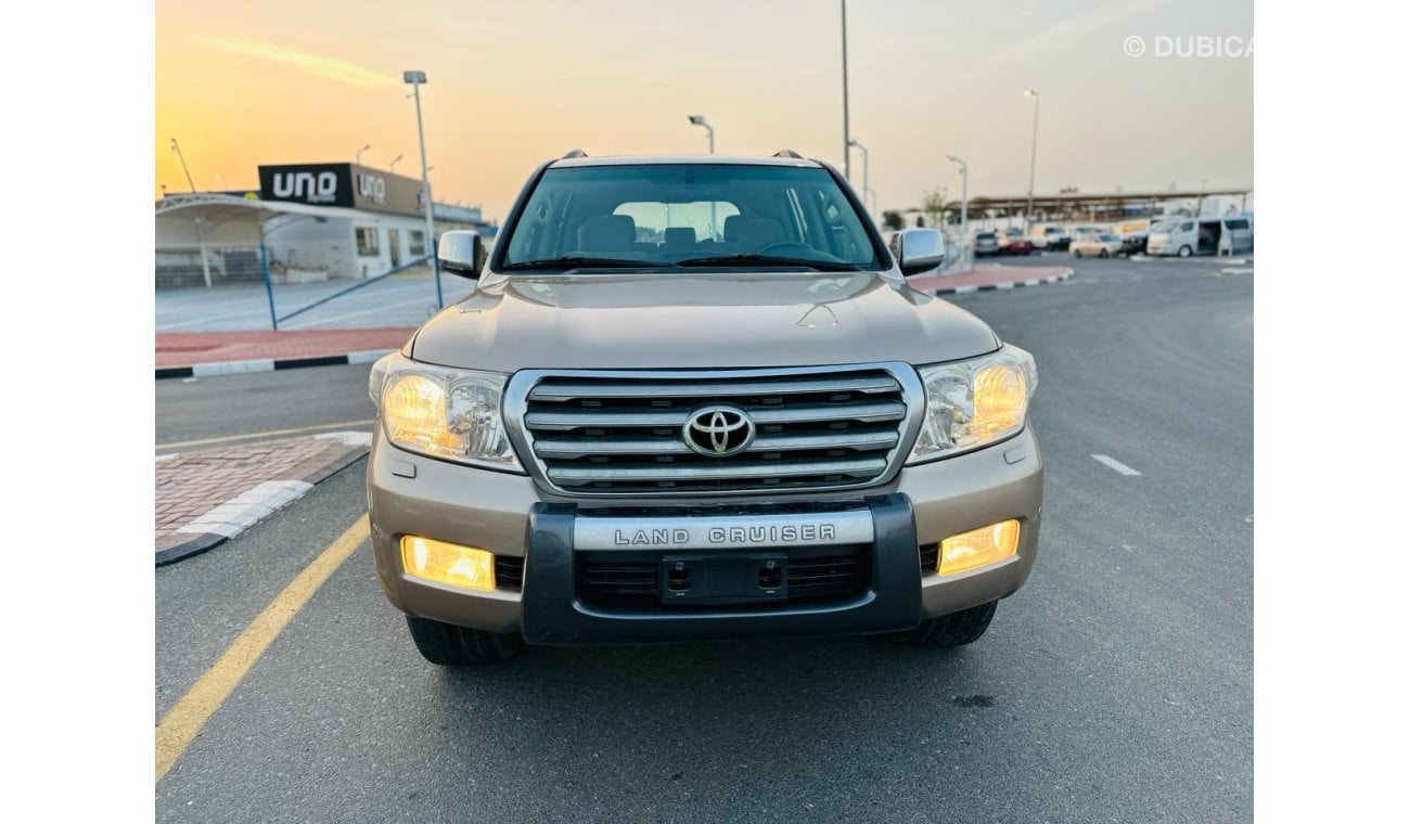 تويوتا لاند كروزر Toyota Land Cruiser 2010 LHD GXR V8