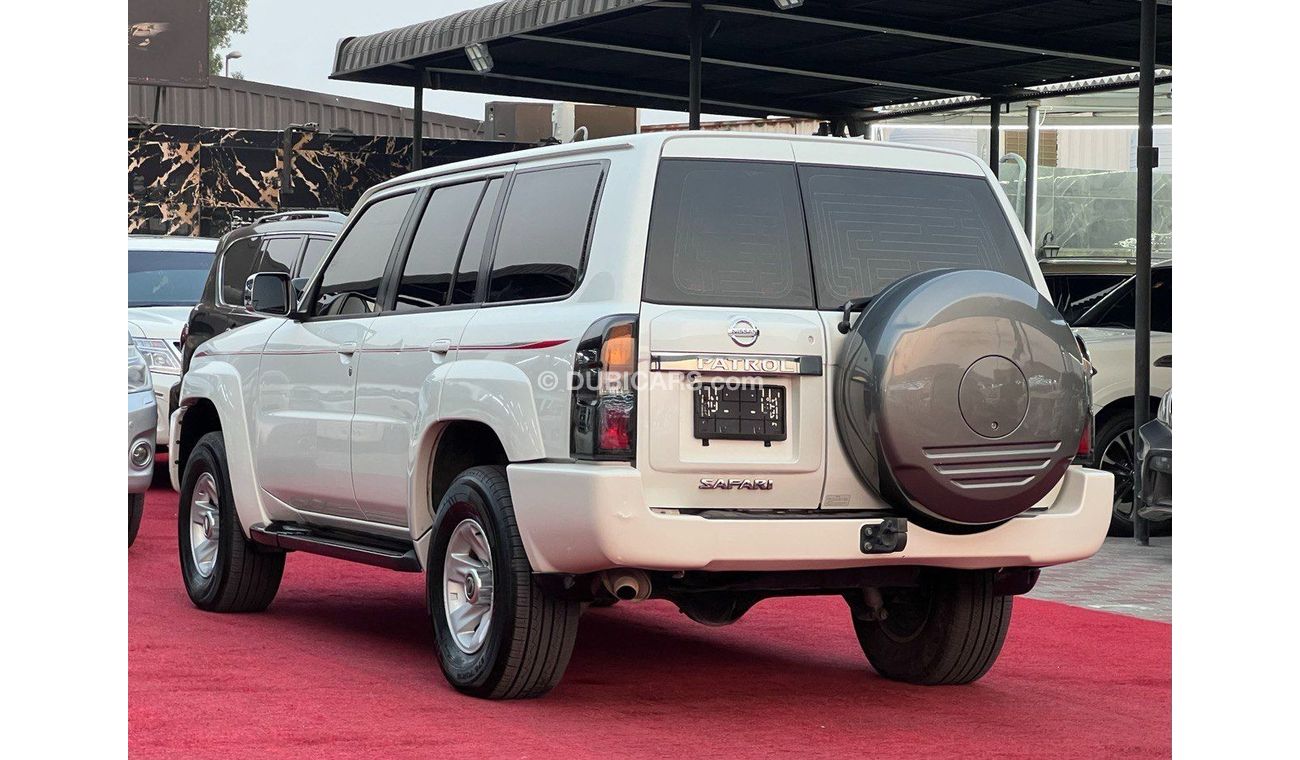 Nissan Patrol Safari