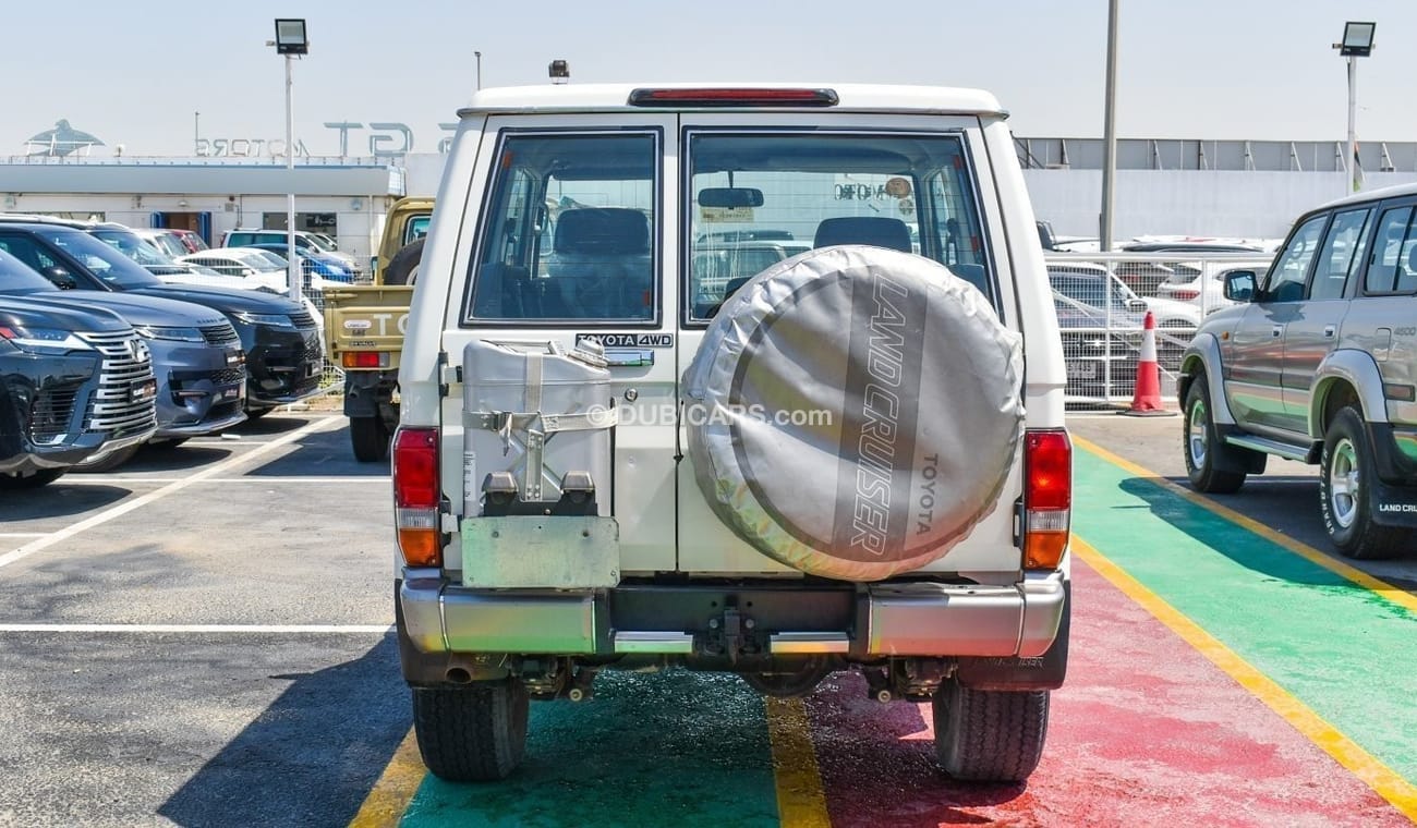 Toyota Land Cruiser Hard Top V6