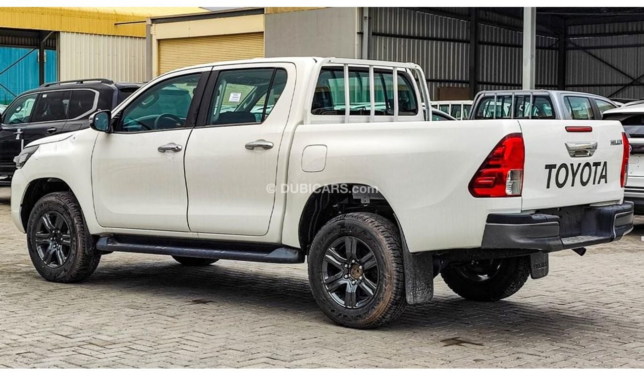 تويوتا هيلوكس TOYOTA HILUX 2.4GD ACTIVE D DC 4WD 6MT 4X4 #GUN3D