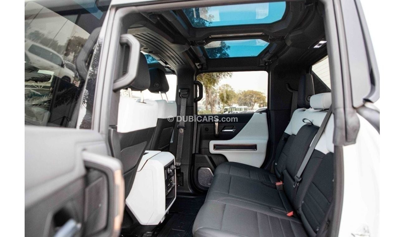 GMC Hummer EV 2022 GMC Hummer EV Pick Up Edition1 - White inside black & white | Export Only