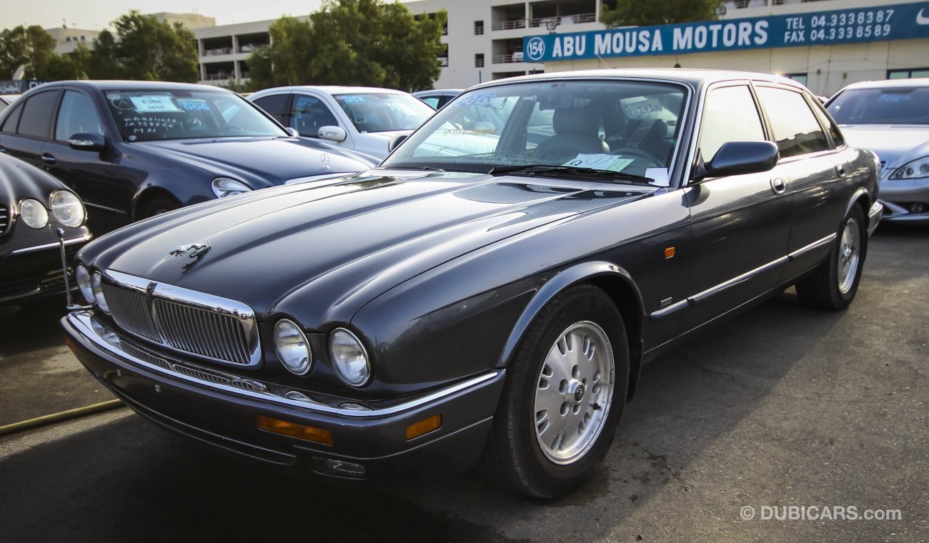 Jaguar XJ6