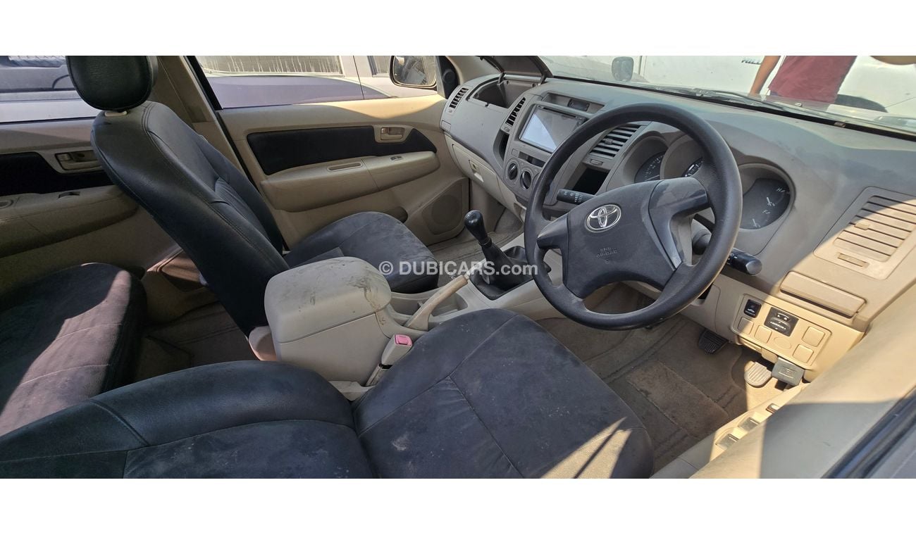 Toyota Hilux Vigo Double Cabin