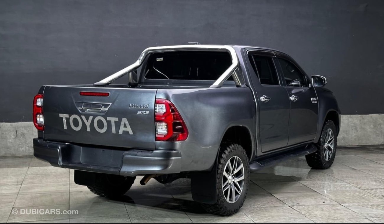 تويوتا هيلوكس Toyota hilux 2022 SR5 DIESEL RHD