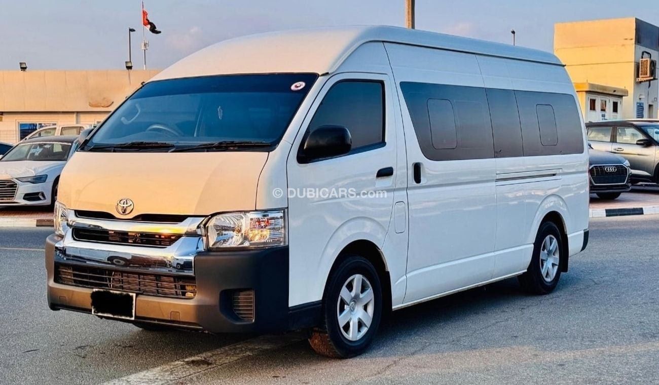 Toyota Hiace Commuter GLX High Roof 2.7L M/T