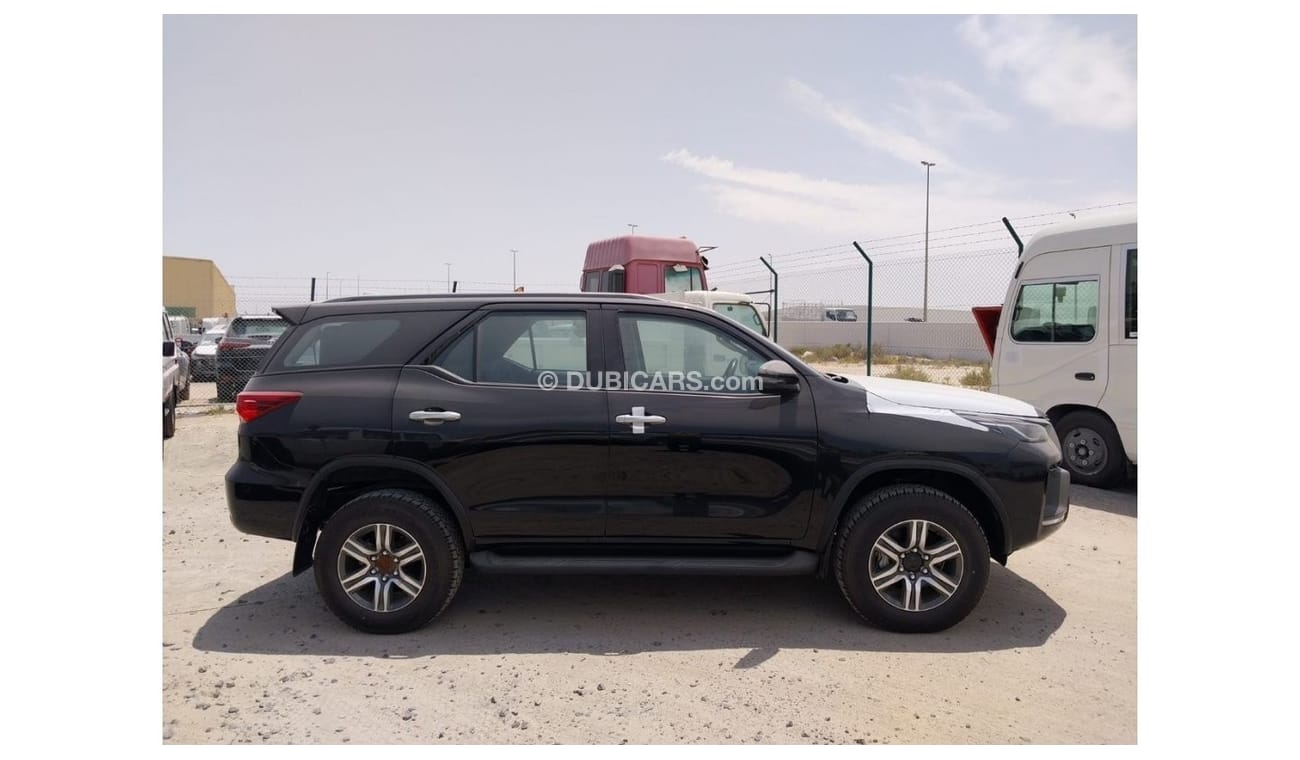 تويوتا فورتونر 2023 Toyota Fortuner 2.4L DIESEL Automatic 4X4  Zero KM