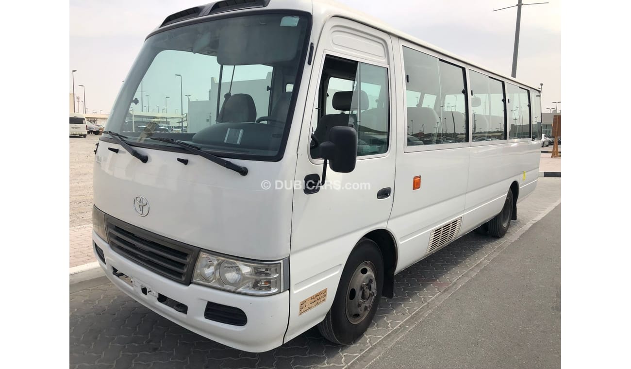 Toyota Coaster Toyota coaster 30 seater bus Diesel, Model:2015. Excellent condition