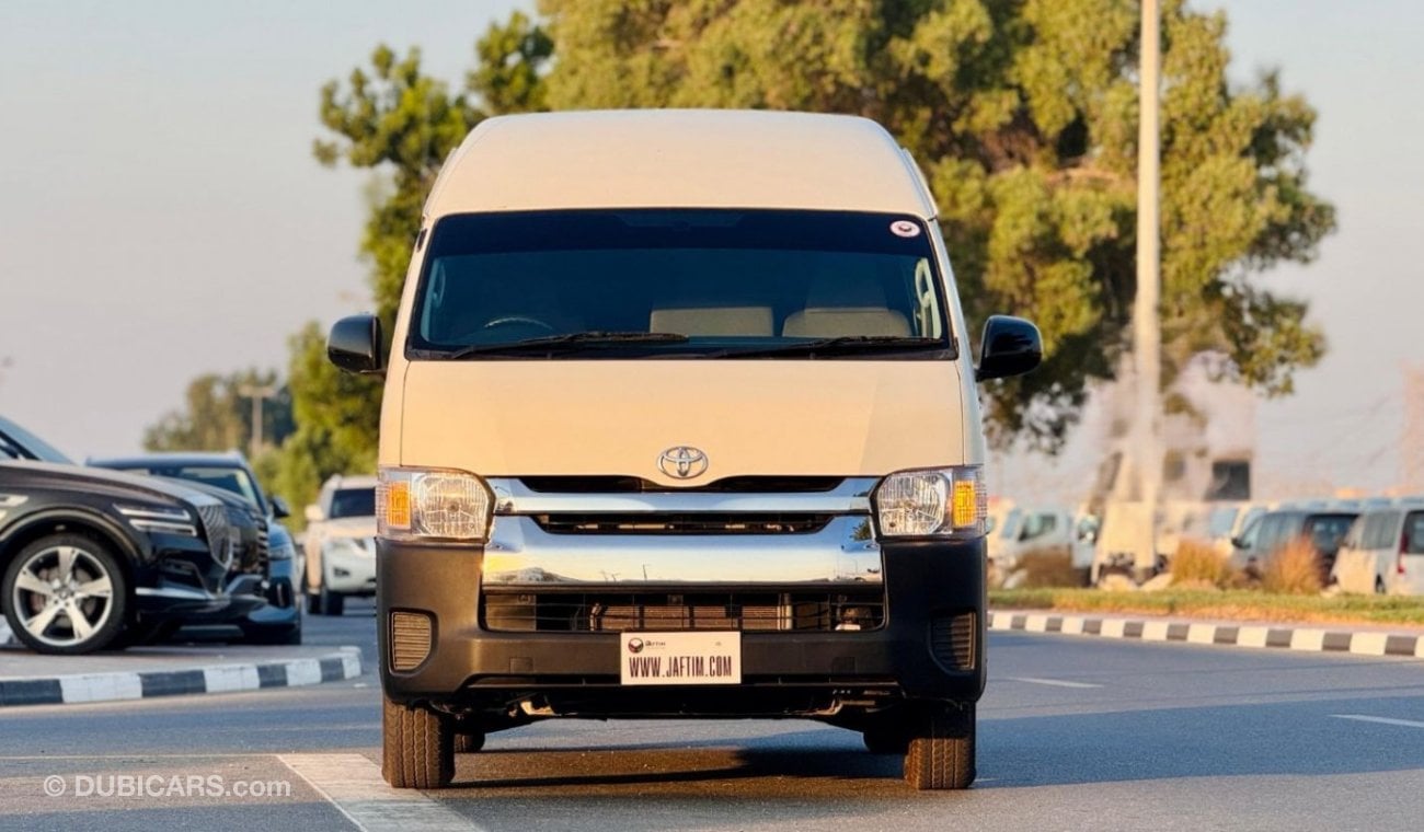 Toyota Hiace PREMIUM CONDITION | 2.5L DIESEL | MANUAL TRANSMISSION | 14 SEATERS