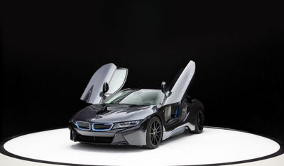 بي أم دبليو i8 2018 BMW I8 Std, 2dr Coupe, 1.5L 3cyl Hybrid, Automatic, Four Wheel Drive with warranty and in outst