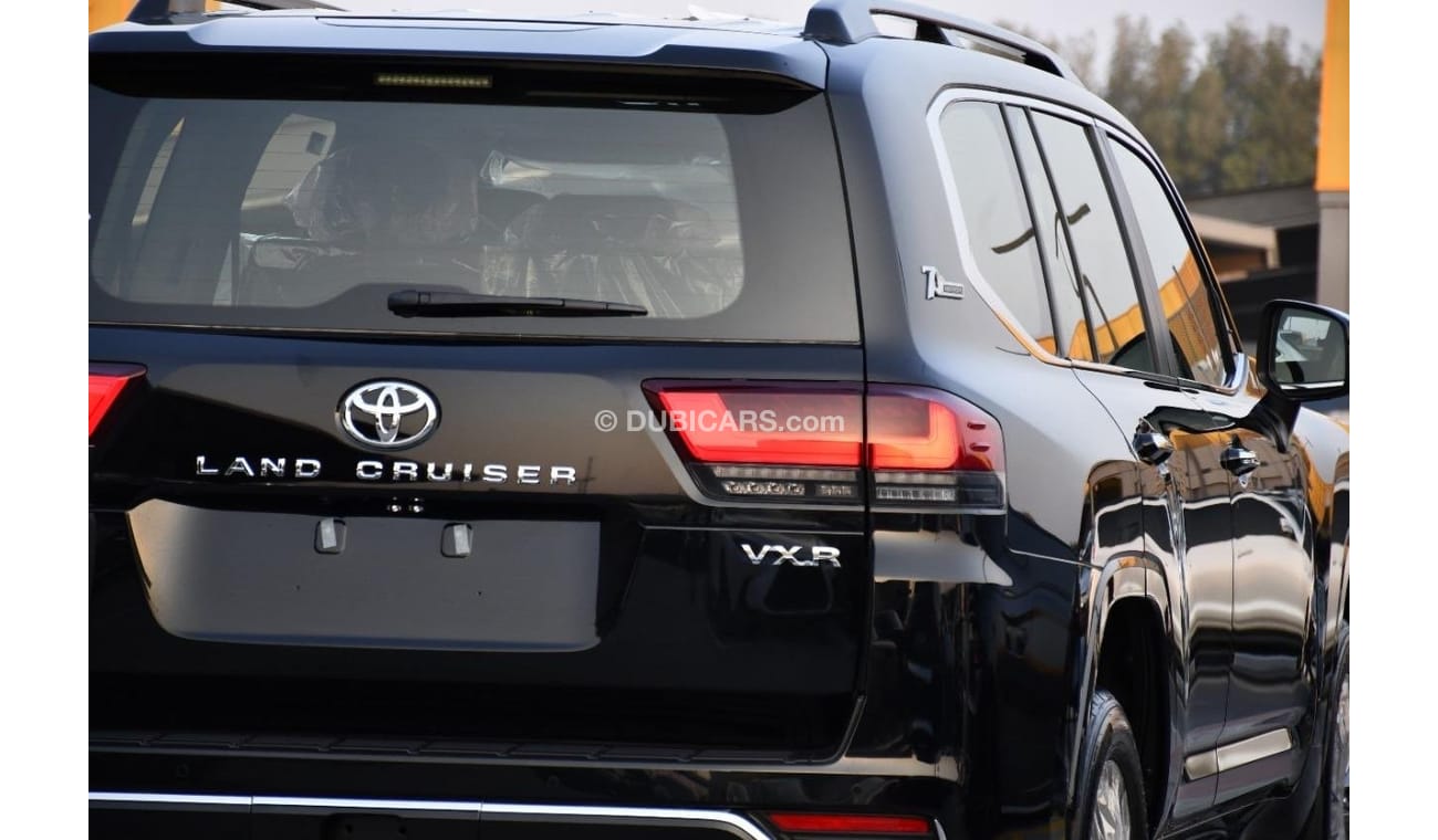 تويوتا لاند كروزر 2024 TOYOTA LAND CRUISER 3.3L VXR DIESEL 4WD ( EXPORT ONLY TO AFRICA)