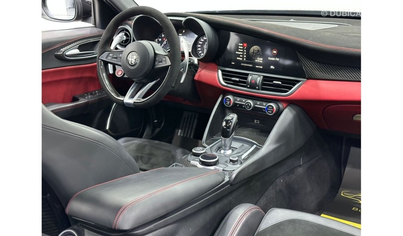 ألفا روميو جوليا كوادريفوجليو كاربون 2018 Alfa Romeo Giulia Quadrifoglio, Warranty, Full Service History, Excellent C