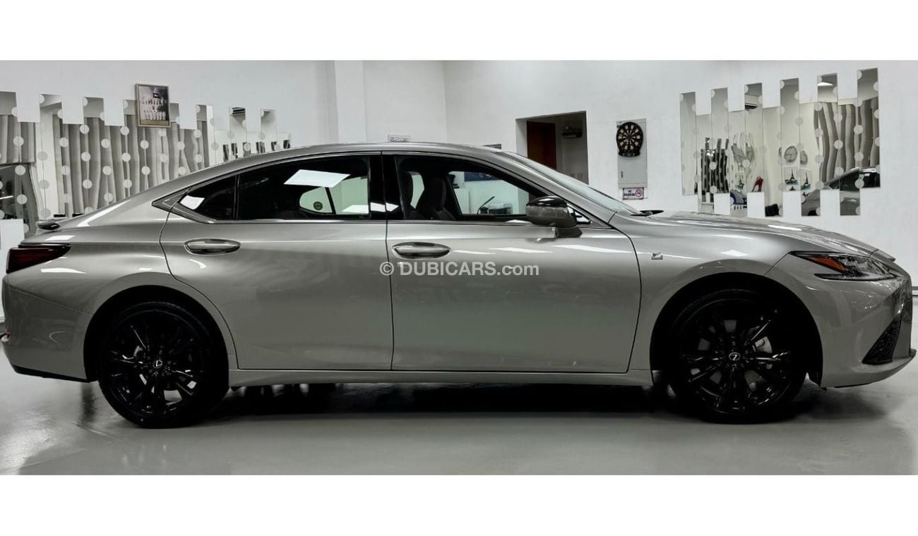 لكزس ES 350 Brand New . GCC . Warranty .. Service .. F sport . Top Range