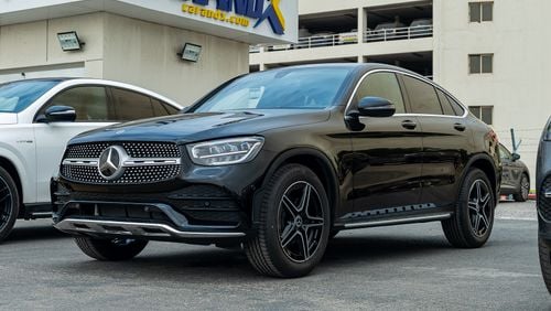 Mercedes-Benz GLC 300 4Matic Coupe 2022 Black / Red Interior