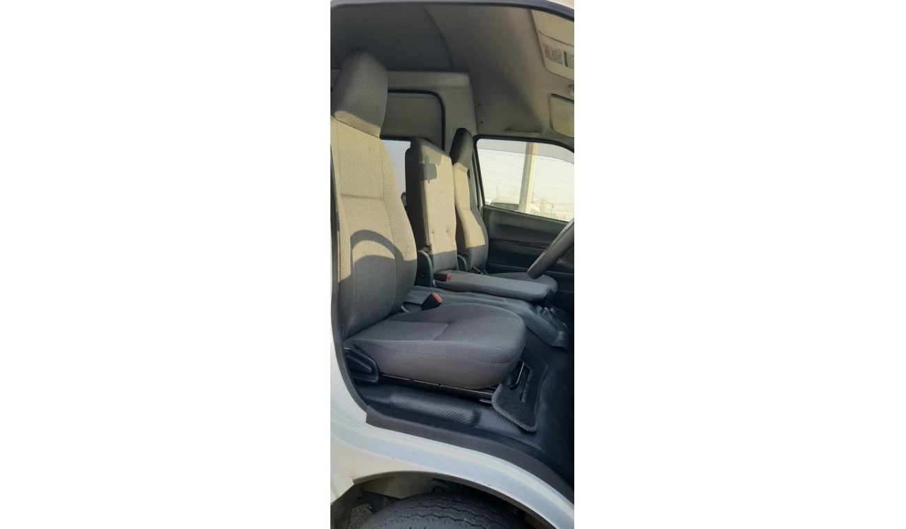 تويوتا هاياس TOYOTA HIACE 2019 MODEL RIGHT HAND DRIVE JAPANI WITH SEAT