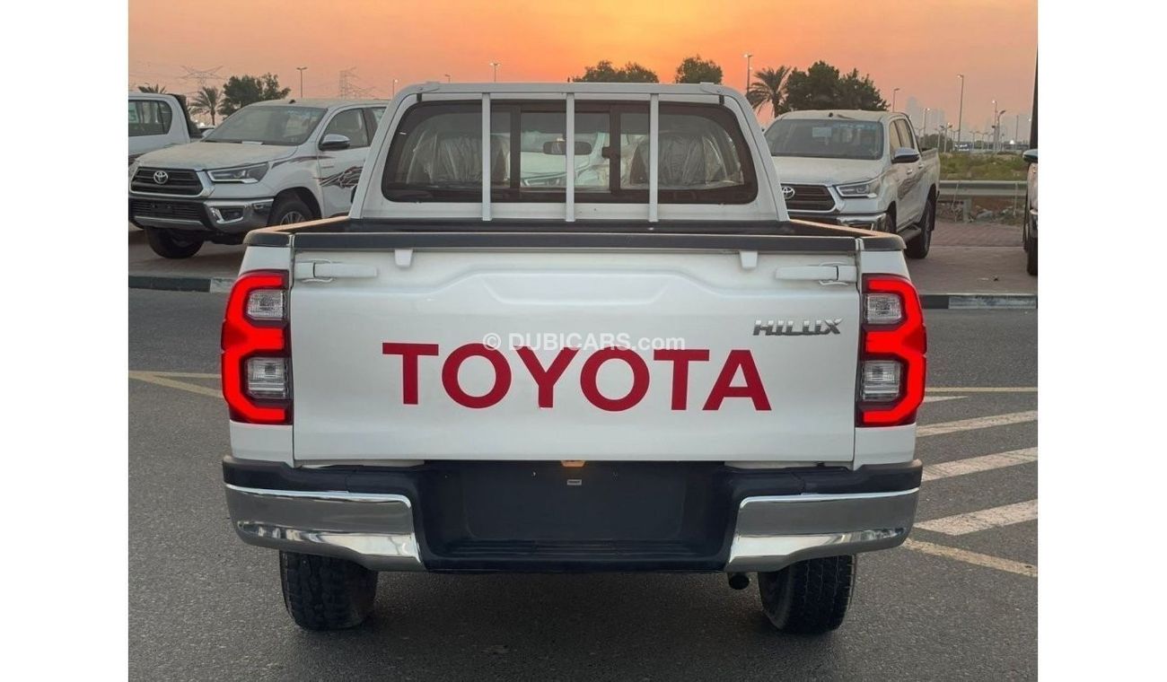 تويوتا هيلوكس 2021 Toyota Hilux Adventure 2.7L V4 - AWD 4x4 - Push Start  Power window - Patrol - 83,000 km