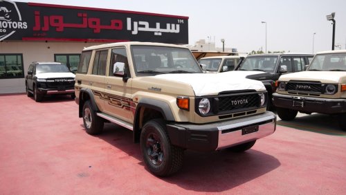 تويوتا لاند كروزر هارد توب Toyota Land Cruiser Hard Top 2024 LC76 4.0L Petrol V6 Manual Transmission