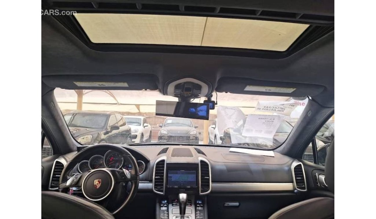 بورش كايان PORSCHE CAYENNE 4.8L TURBO WITH SUNROOF AND AERO BODY KIT 2011 IN EXCELLENT CONDITION