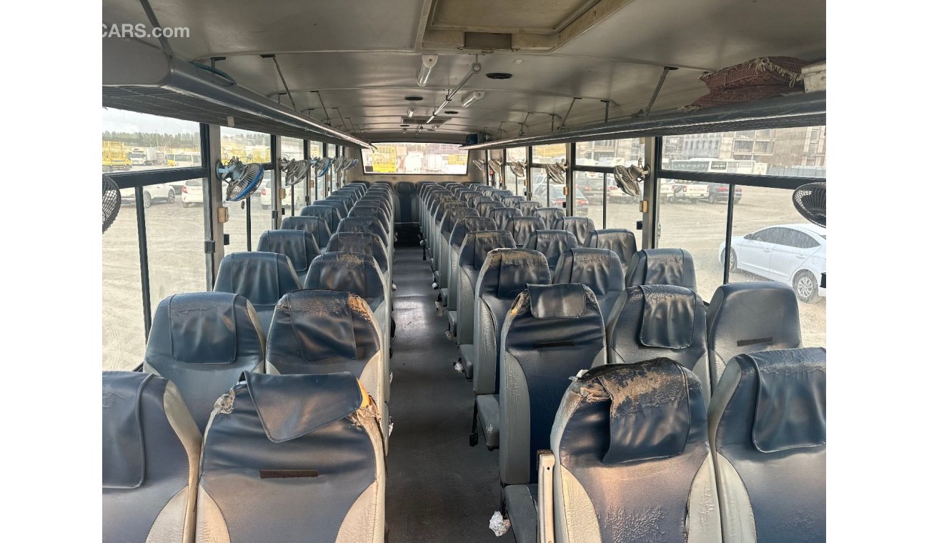 تاتا LPO 1618 GCC BUS PASSENGERS 67 SEATS NON AC