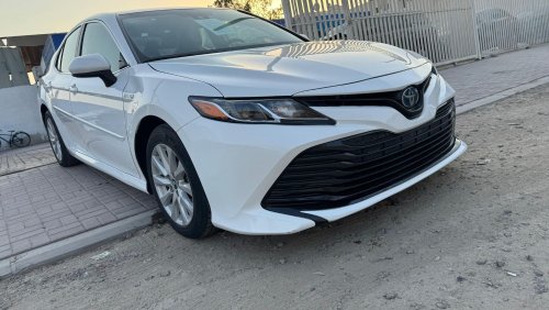 Toyota Camry 2020 TOYOTA CAMRY HYBRID RUN AND DRIVE CAR