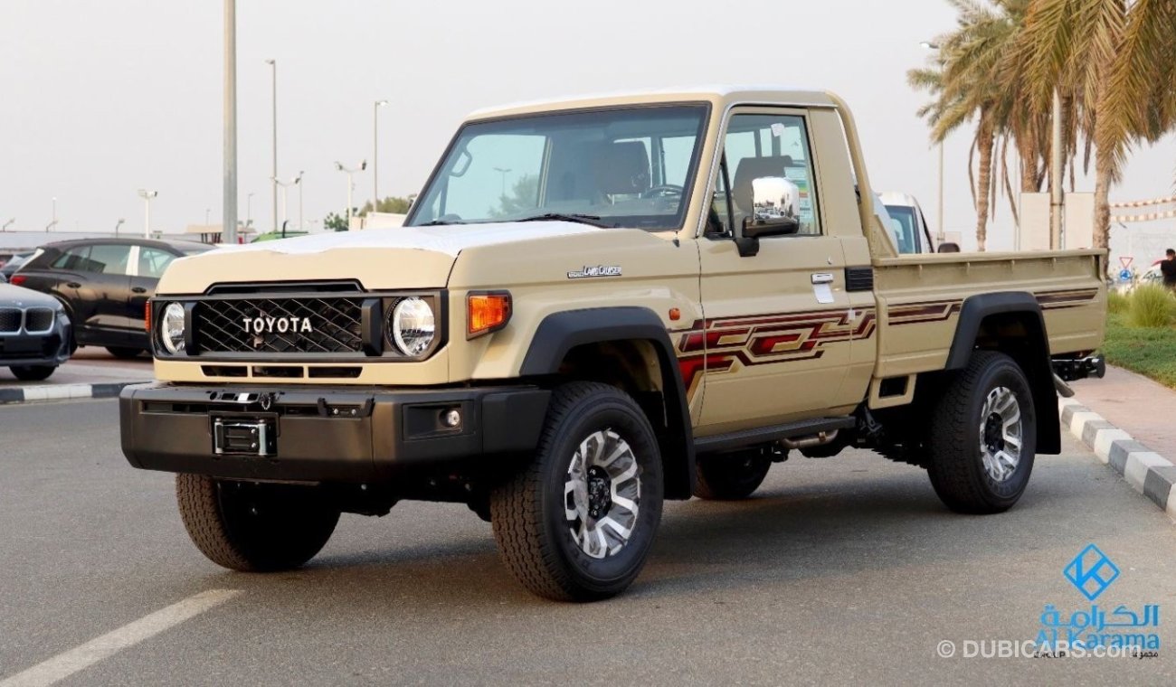 Toyota Land Cruiser Pick Up full option 79 4.0L V6 Petrol Automatic 2024-alloys & overfenders-screen+rear cam-cruise control-fri