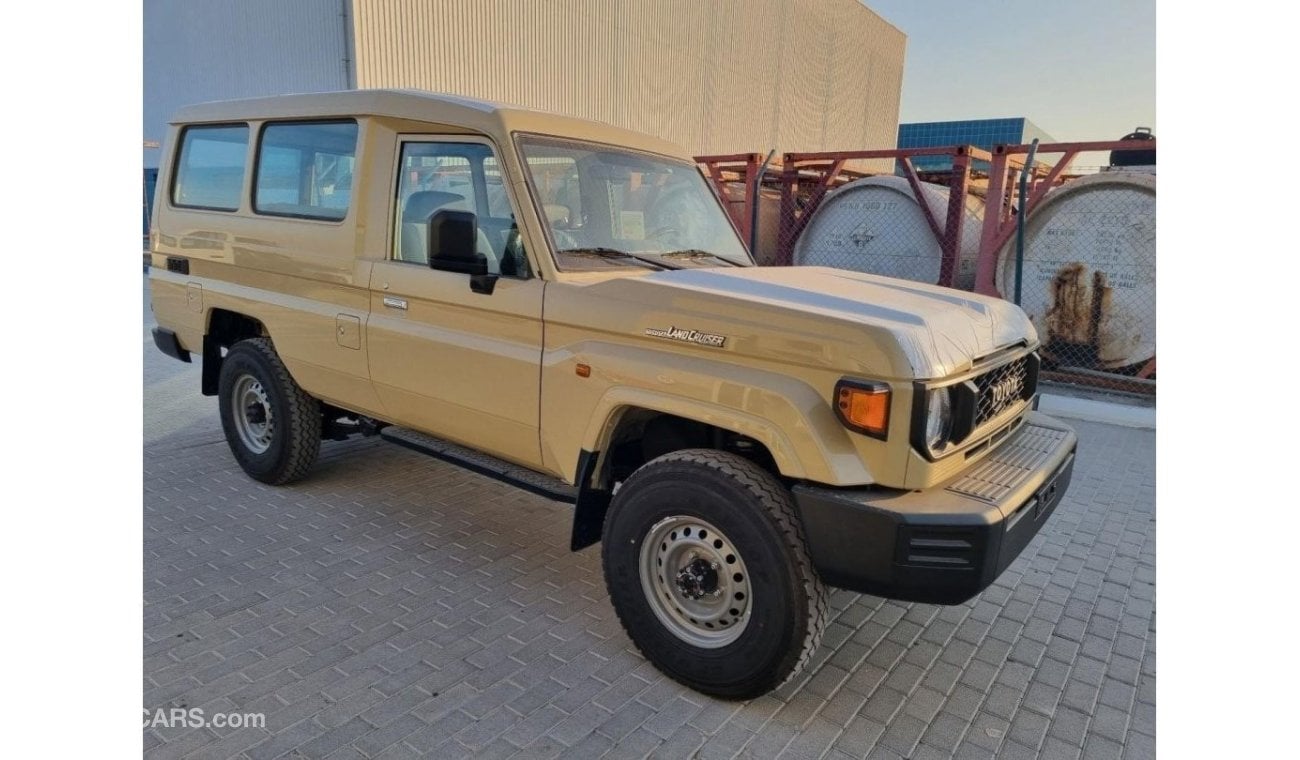 تويوتا لاند كروزر 70 2024 Toyota Land Cruiser LC78 (3-Door) Hardtop 2.8L 4-Cyl Diesel A/T 4x4 Only For Export