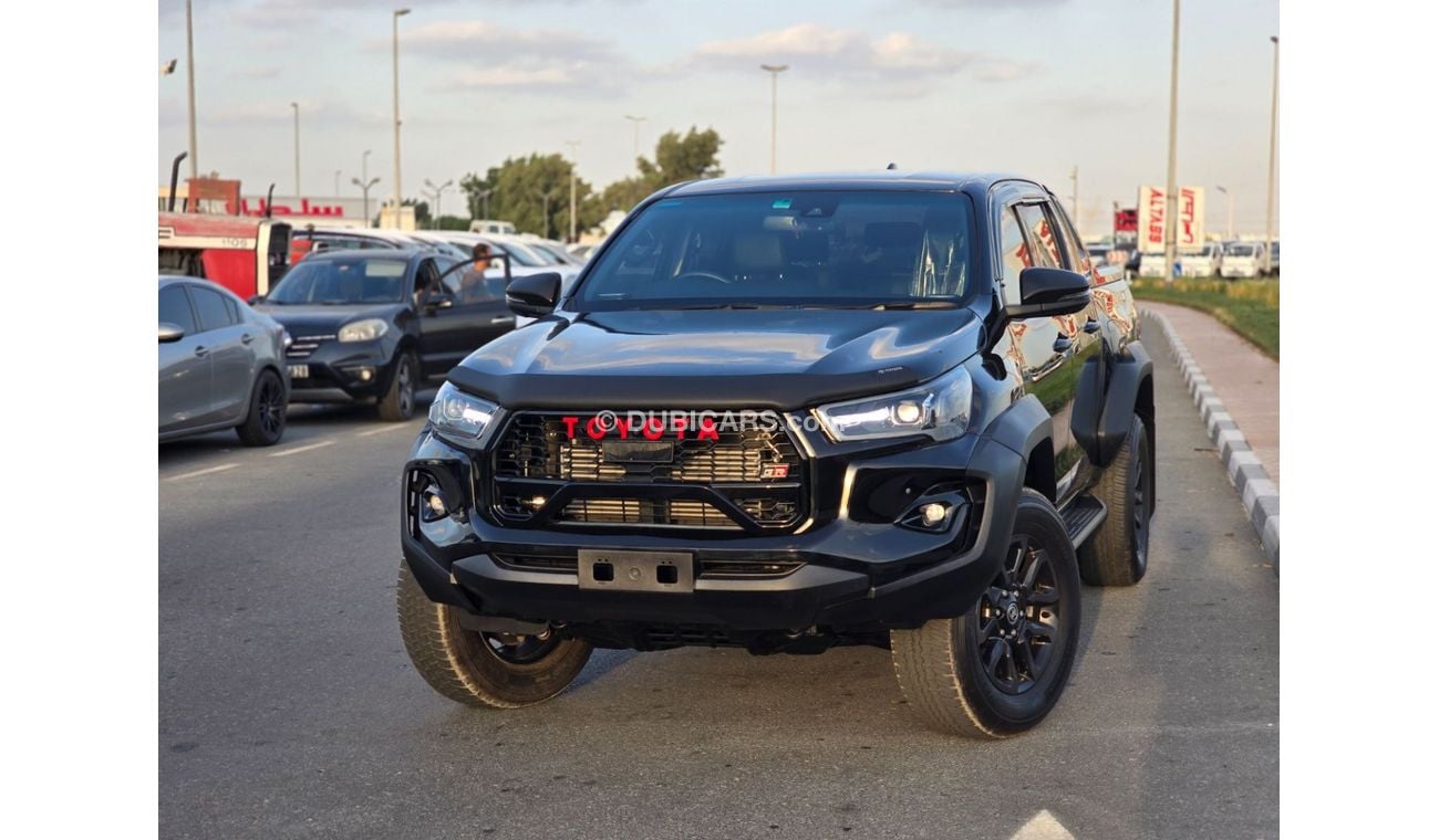 Toyota Hilux Toyota Hilux pickup Rogue 2023 Model diesel engine top of the range