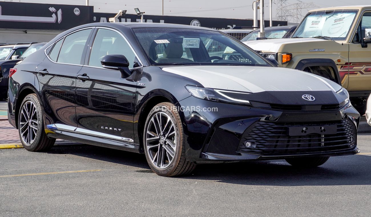 Toyota Camry LE Hybrid 2.5 L