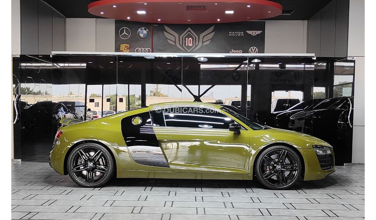 أودي R8 AED 7,500 P.M | 2015 AUDI R8 SPORTS QUATTRO | COUPE | 4.2L V8  430 HP | FSH | LOW KM | GCC