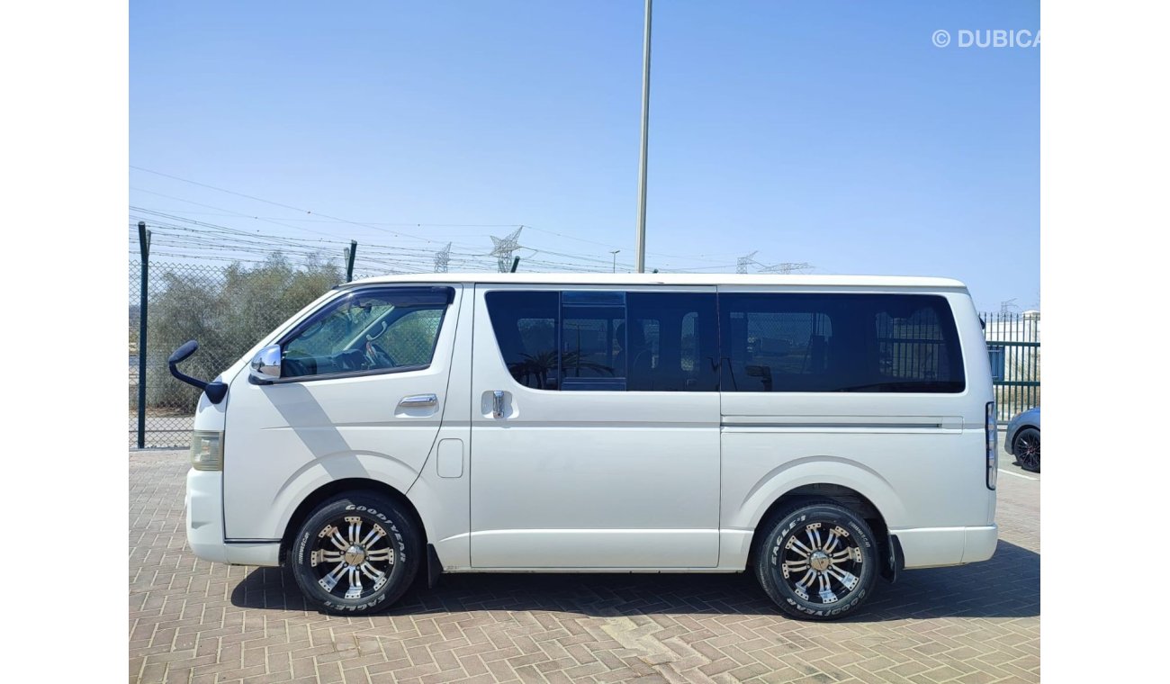 Toyota Hiace KDH200-0037884 || TOYOTA	HIACE 2006	WHITE	CC2500	DIESEL	RHD	AUTO || ONLY FOR EXPORT