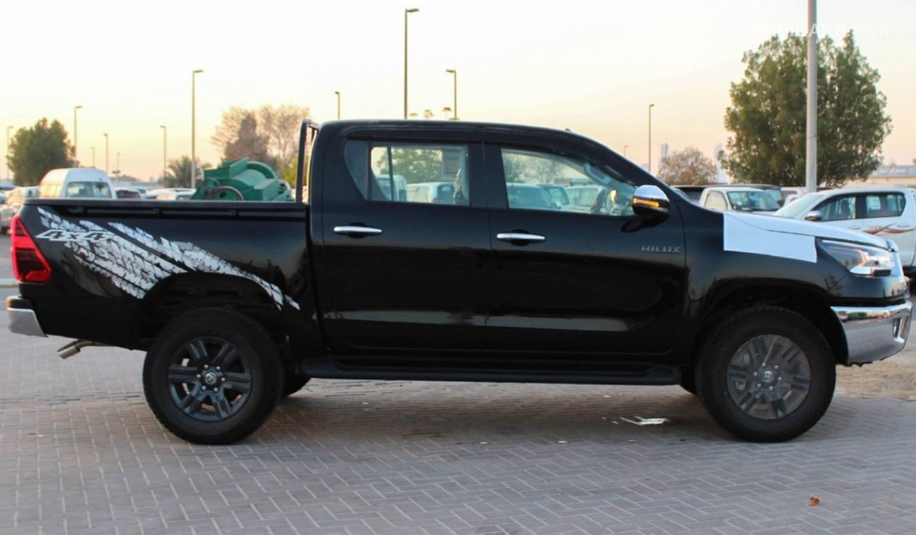 تويوتا هيلوكس HILUX SR5 2.4L DIESEL