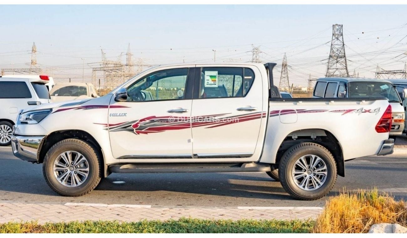 Toyota Hilux 2024 Toyota Hilux 4x4 2.7L petrol AT with cooled seats Full option GCC Specs (Export Price)