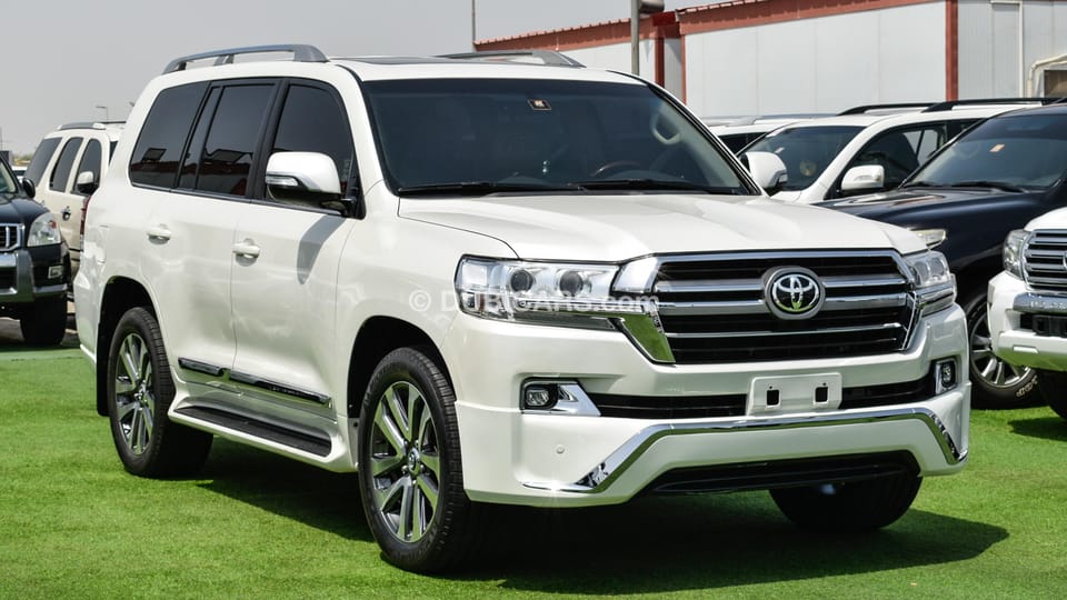 Used Toyota Land Cruiser VXR 5.7 V8 2016 for sale in Sharjah - 339608