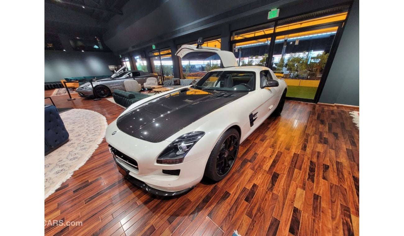 Mercedes-Benz SLS AMG Final Edition 2014 GCC - Brand New - Hard to Find