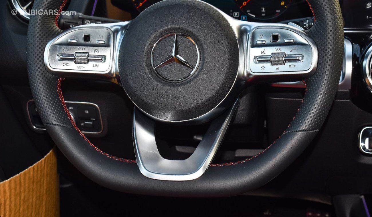 Mieten Sie ein Mercedes GLB 200 (Schwarz), 2023 ID-05304 in Dubai