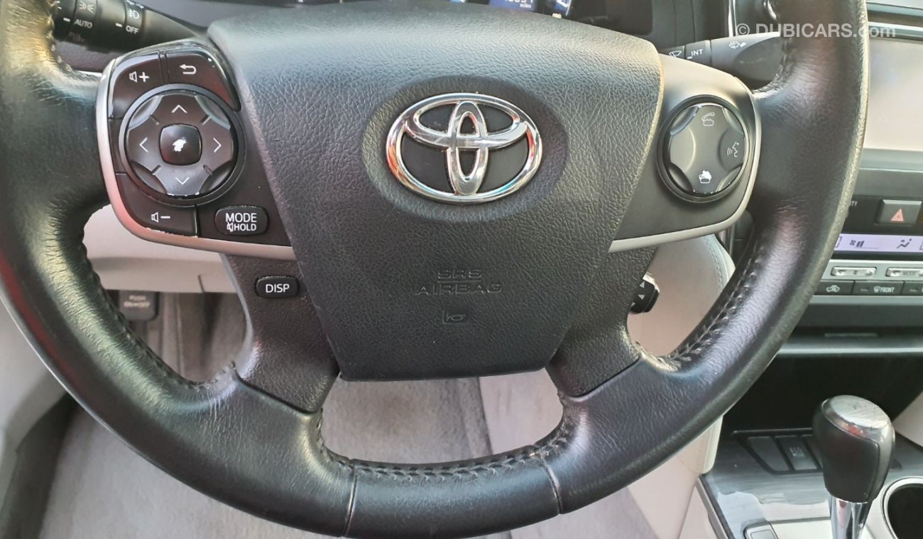 تويوتا كامري Toyota Camry XLE Hyrbrid